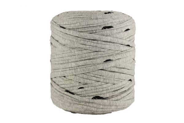 Trapilho XL noir et gris - Bobine, pelote de t-shirt yarn, Hooked, zpagetti, trapillo. Fil de tissu recyclé pour crochet