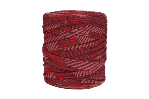 Trapilho imprimé rouge bordeaux - Bobine, pelote de t-shirt yarn, Hooked, zpagetti, trapillo. Fil de tissu recyclé pour crochet, tricot, tissage
