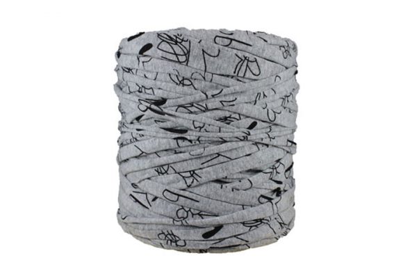 Trapilho imprimé gris noir - Bobine, pelote de t-shirt yarn, Hooked, zpagetti, trapillo. Fil de tissu recyclé pour crochet, tricot, tissage, macramé