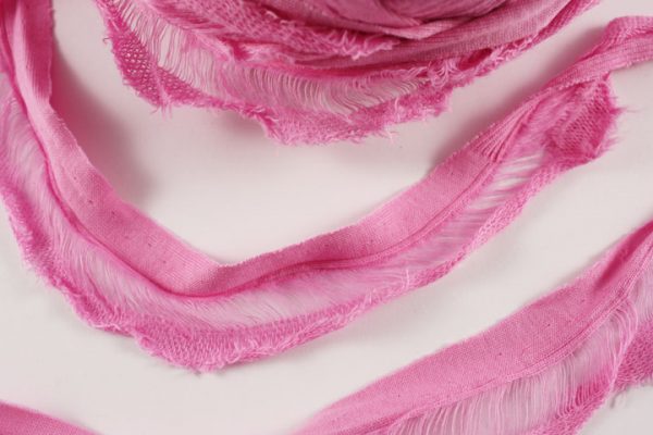 Trapilho au mètre rose - Bobine, pelote de t-shirt yarn, Hooked, zpagetti, trapillo. Fil de tissu recyclé pour crochet , bijoux, couture , décoration